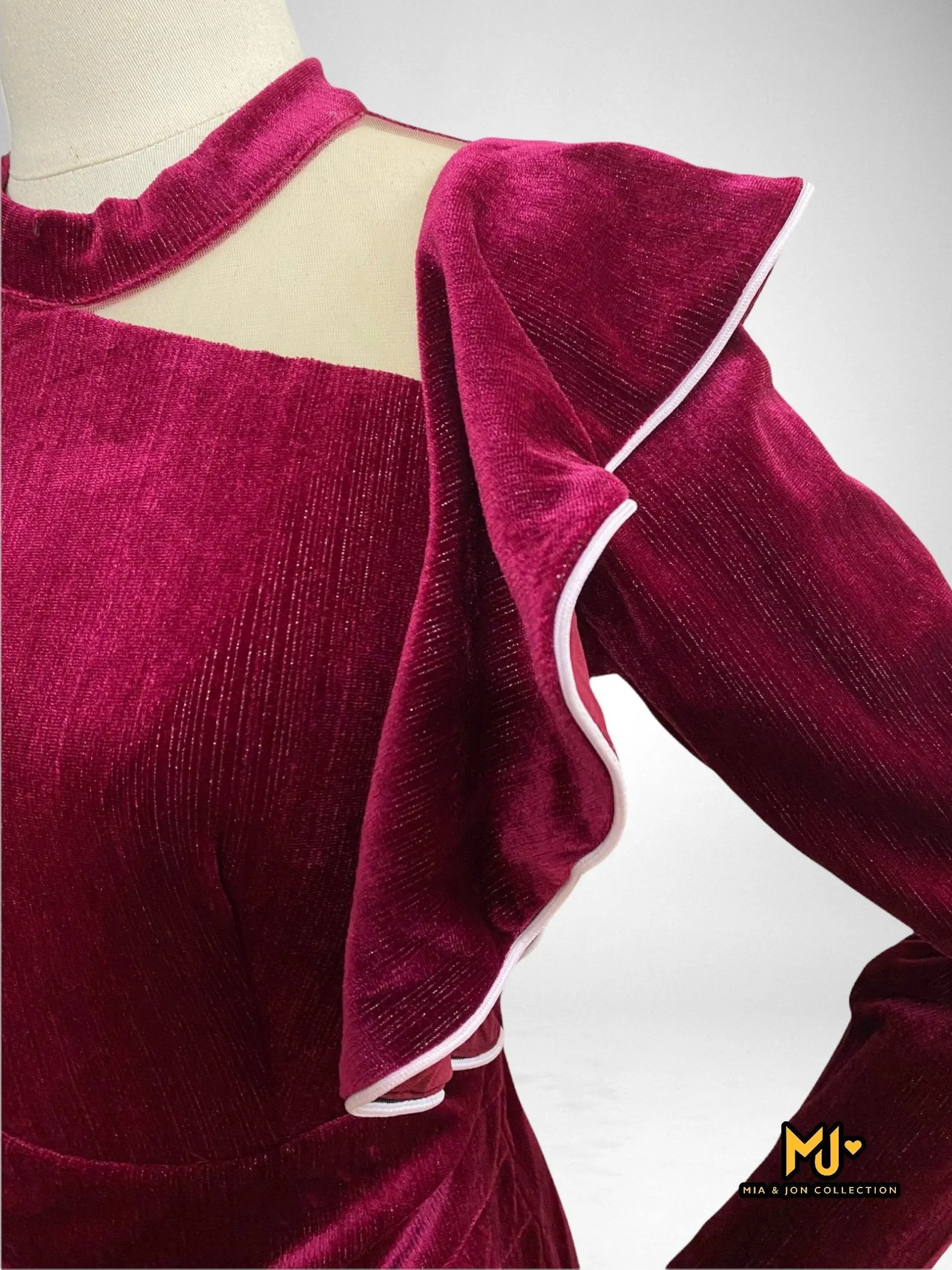MJV2169 Long Sleeve Velvet Bodycon Dress