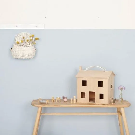 Olli Ella Holdie House