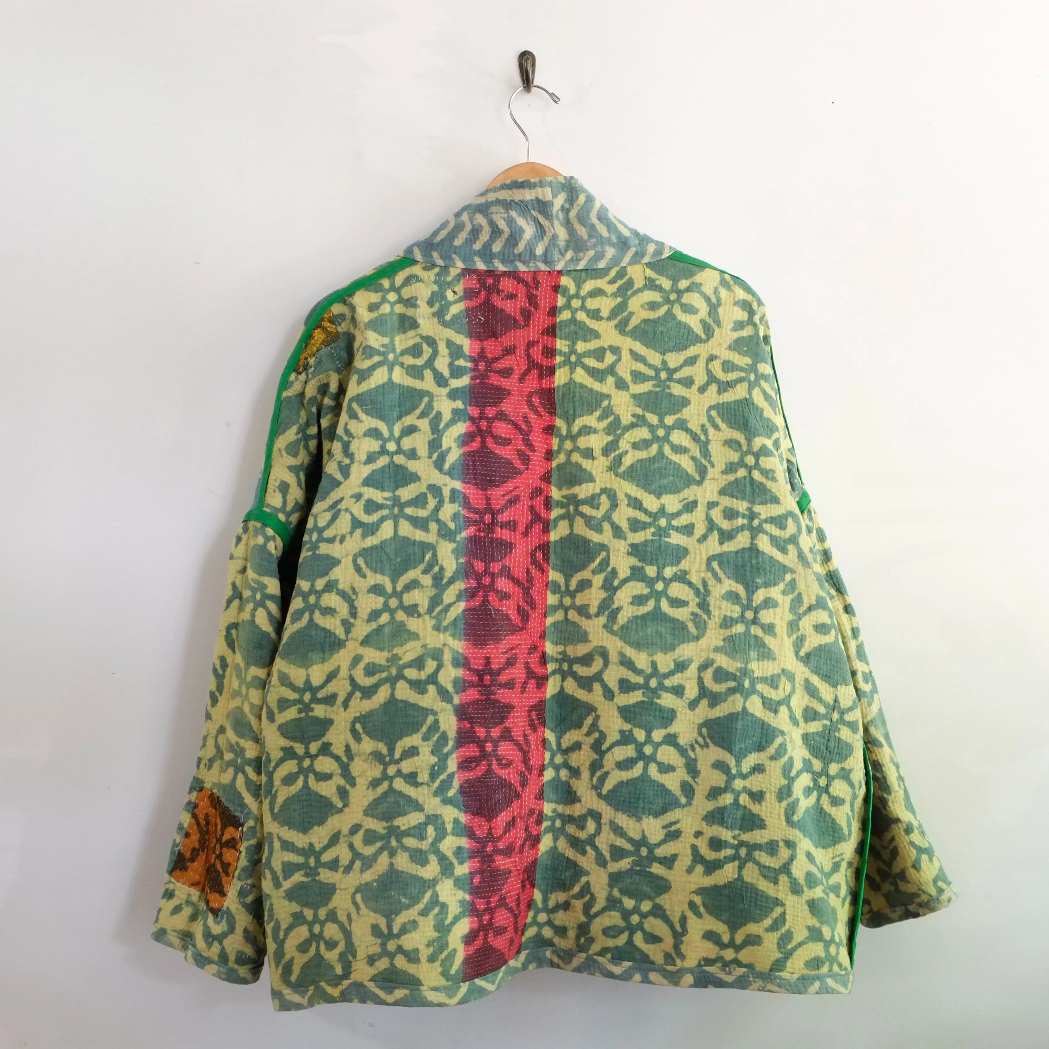 S Chrevron with Red Collar Norah Jacket LM072