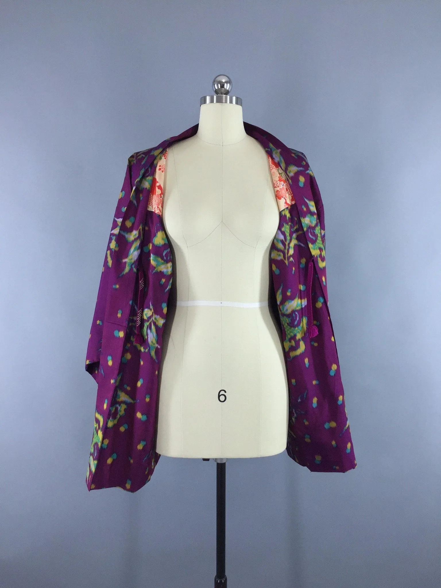 Vintage 1930s Silk Haori Kimono Cardigan / Purple Ikat Floral Print