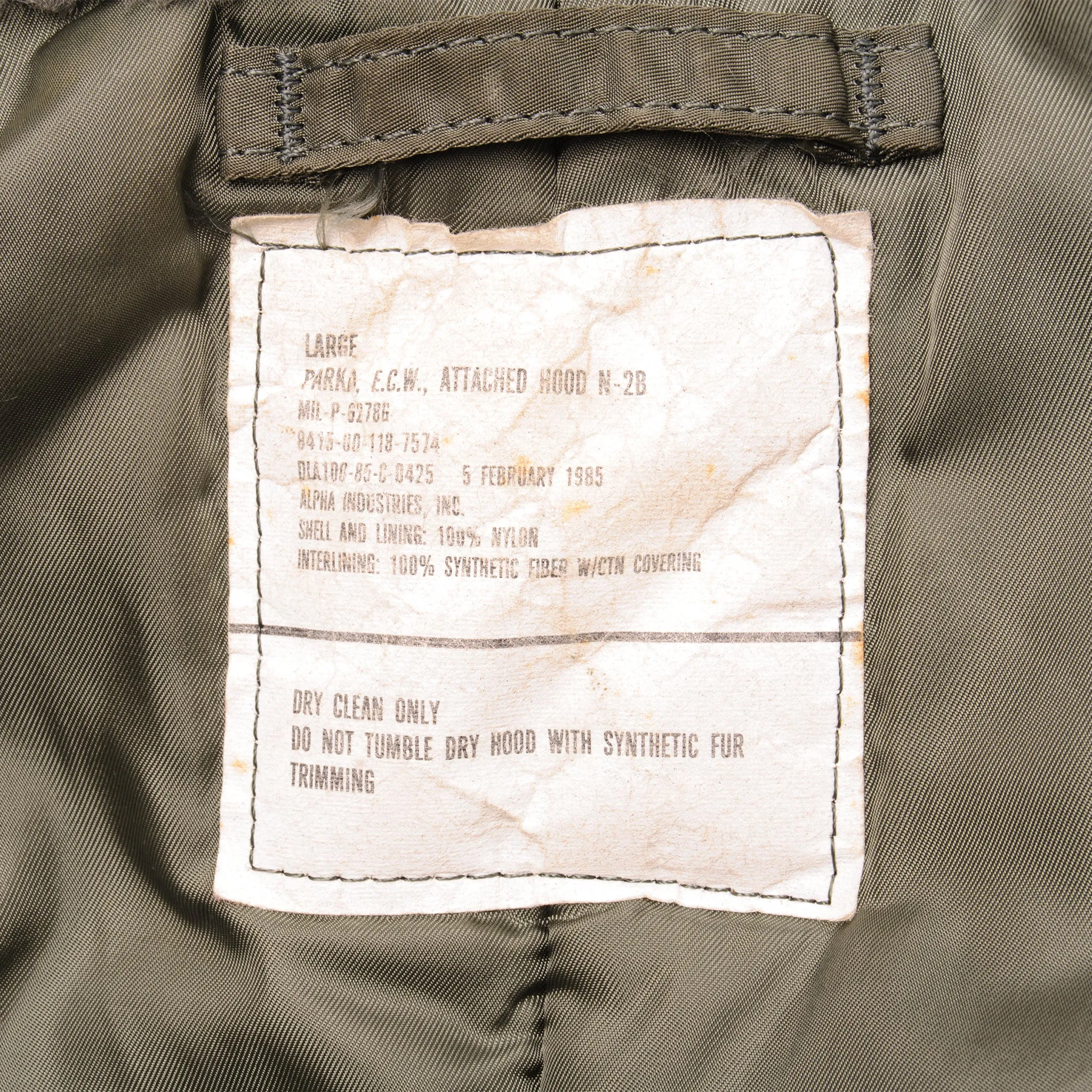 VINTAGE US ARMY PARKA E.C.W. FLIGHT JACKET N-2B N2B  1985 SIZE LARGE